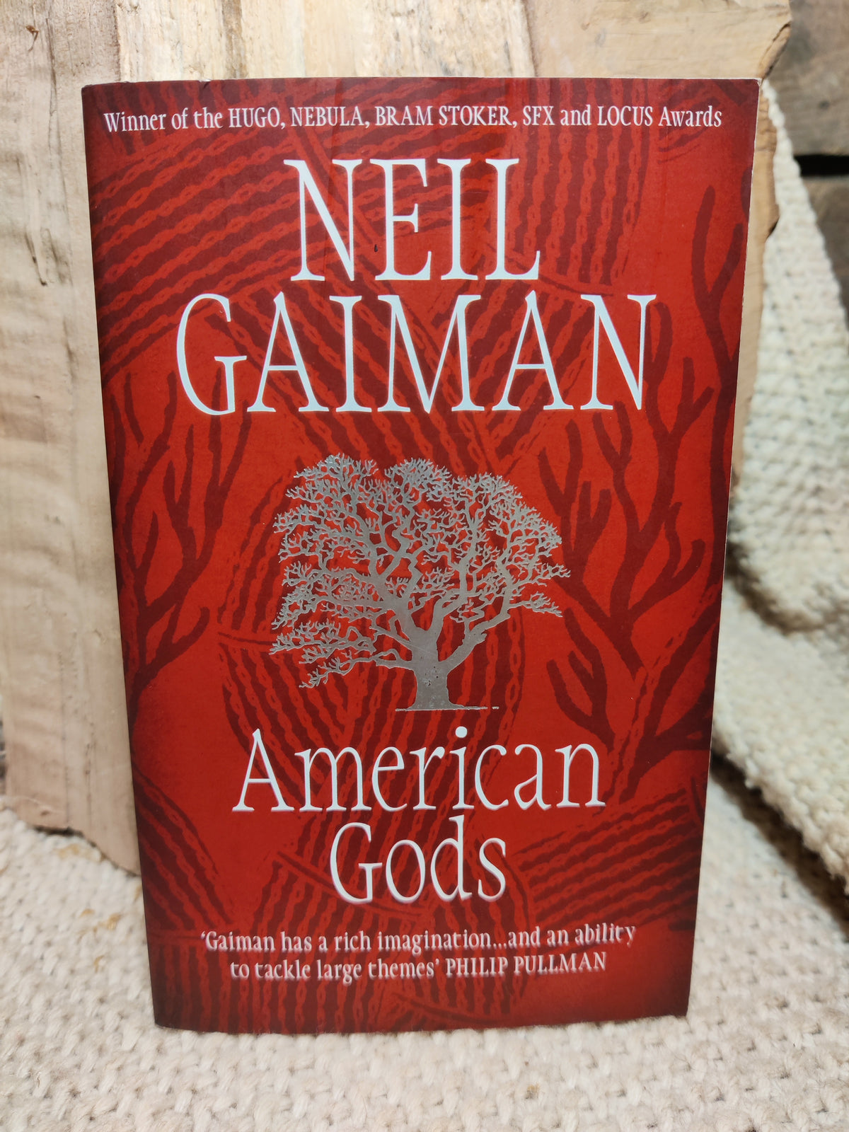 Boekkaft van American Gods door Neil Gaiman - Boekendraak
