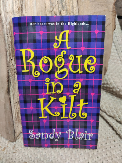 Boekkaft van A Rogue in a Kilt door Sandy Blair - Boekendraak