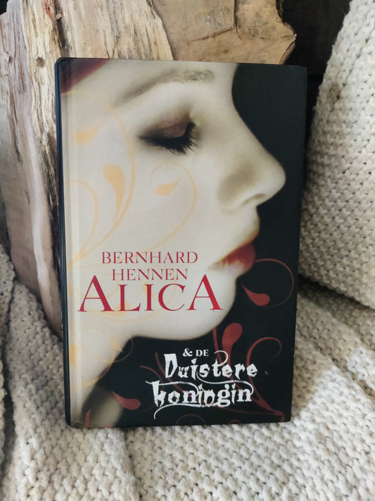 Alica & de Duistere Koningin
