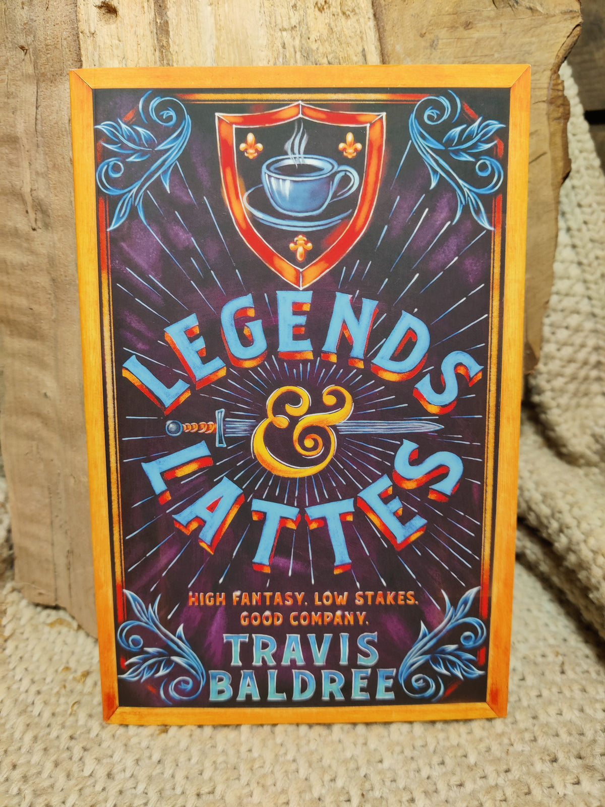 Boekkaft van Legends & Lattes door Travis Baldree - Boekendraak