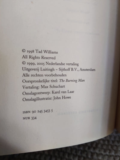 Brandende man