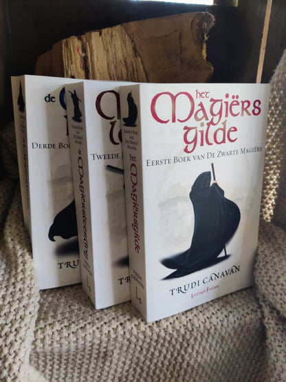 Complete De Zwarte Magiërs trilogie