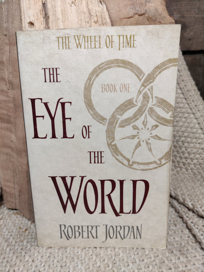 Boekkaft van The Eye of the World door Robert Jordan - Boekendraak